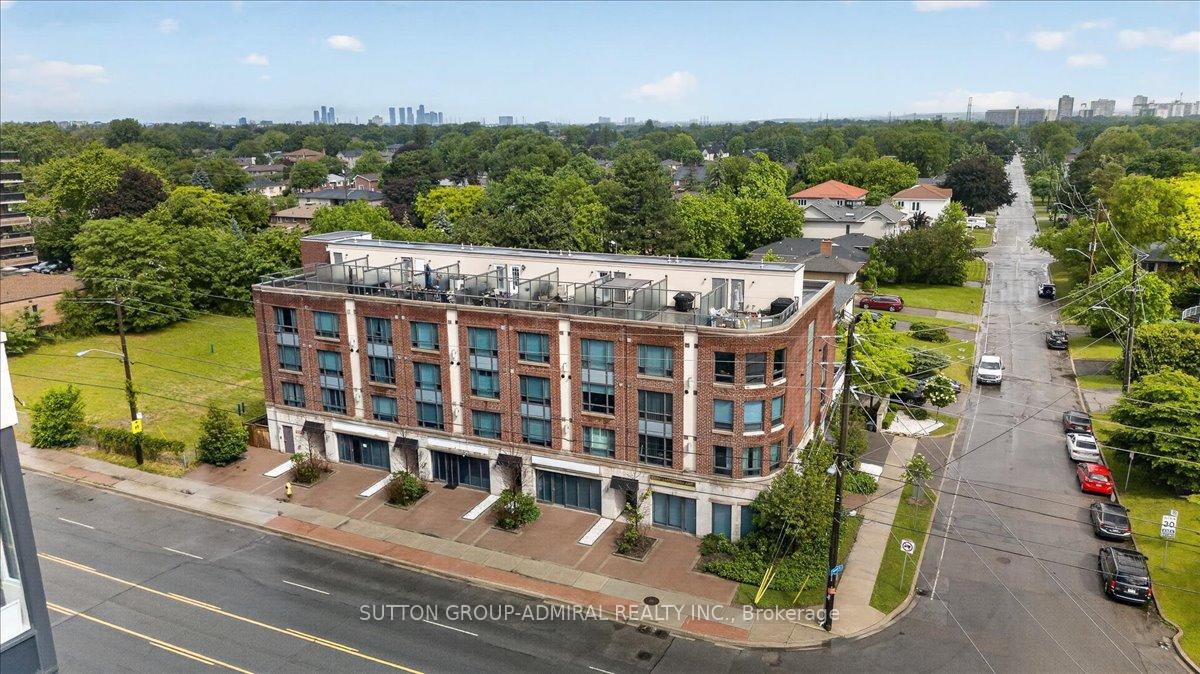 2 Maxwell Street 202, Toronto, ON M3H 2S8