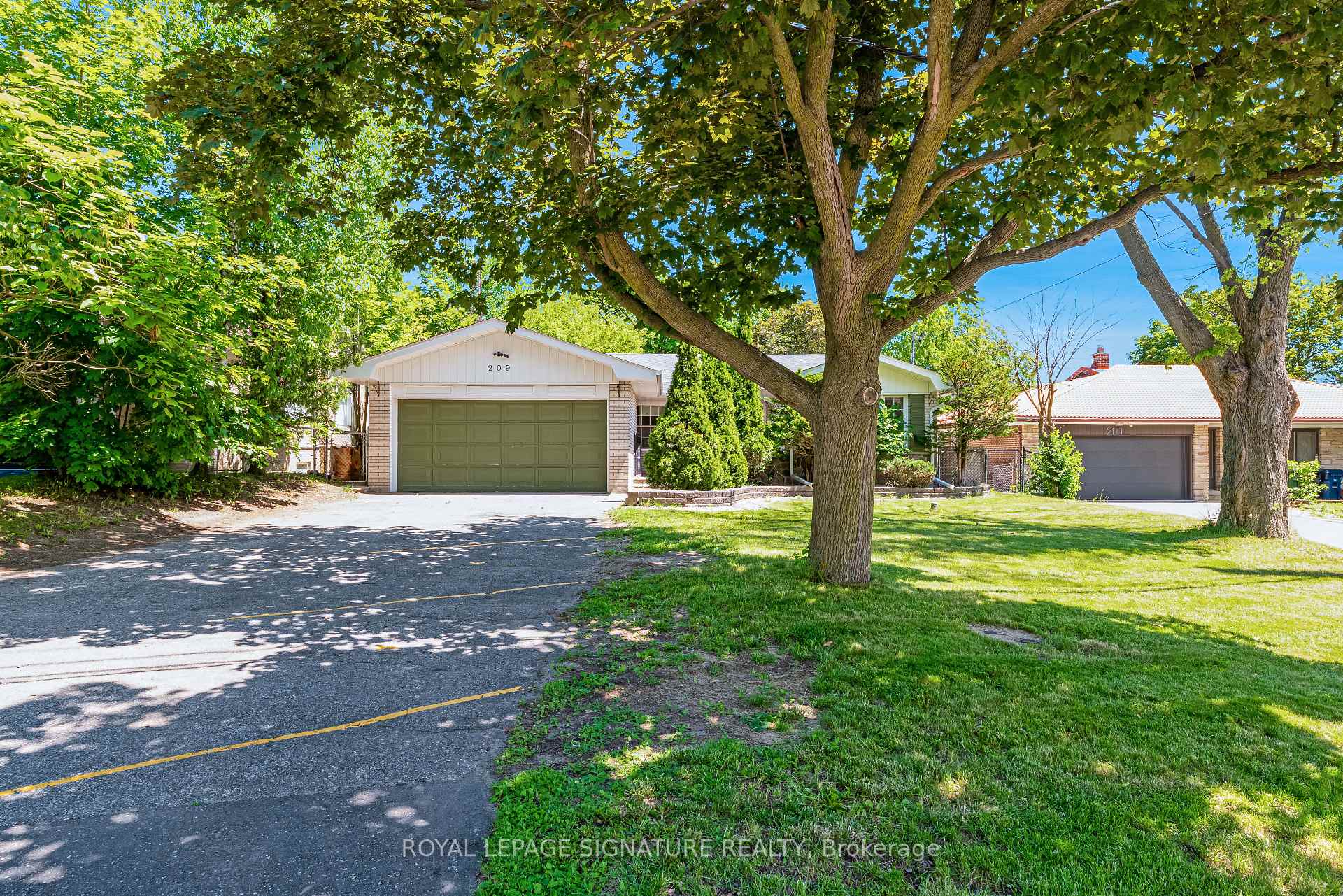209 Burbank Drive, Toronto, ON M2K 1P5