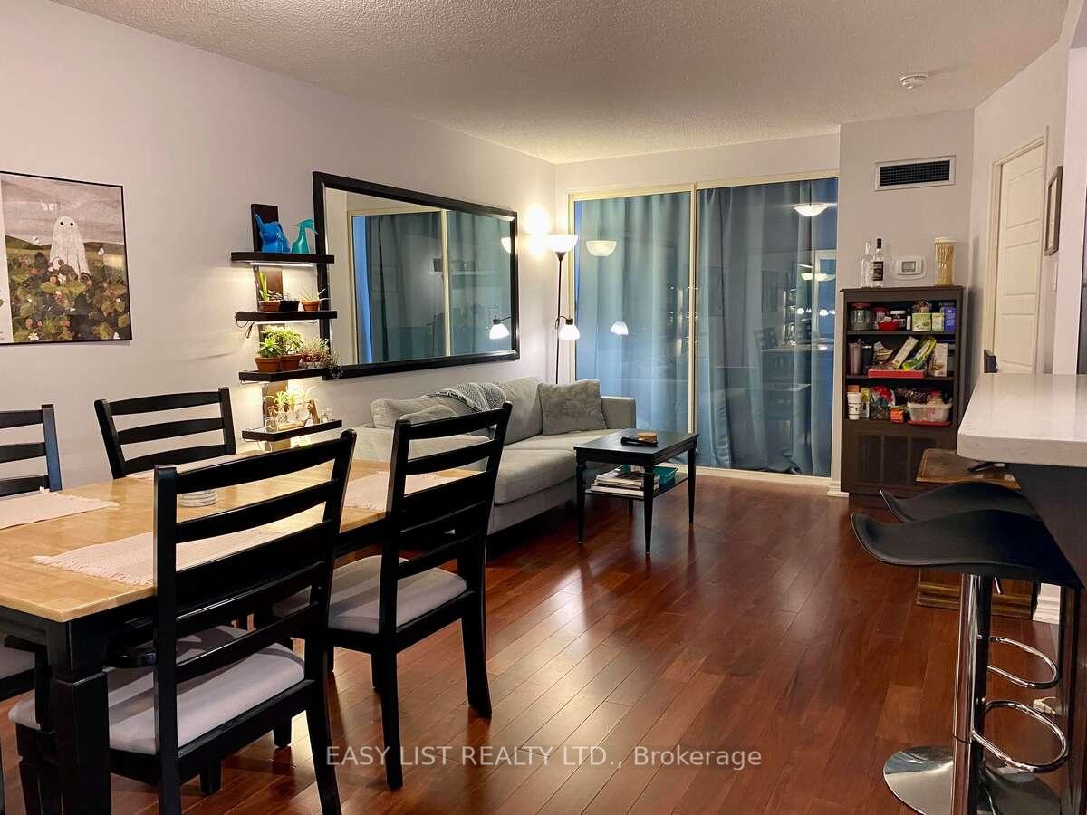 1055 Bay Street 1916, Toronto, ON M5S 3A3