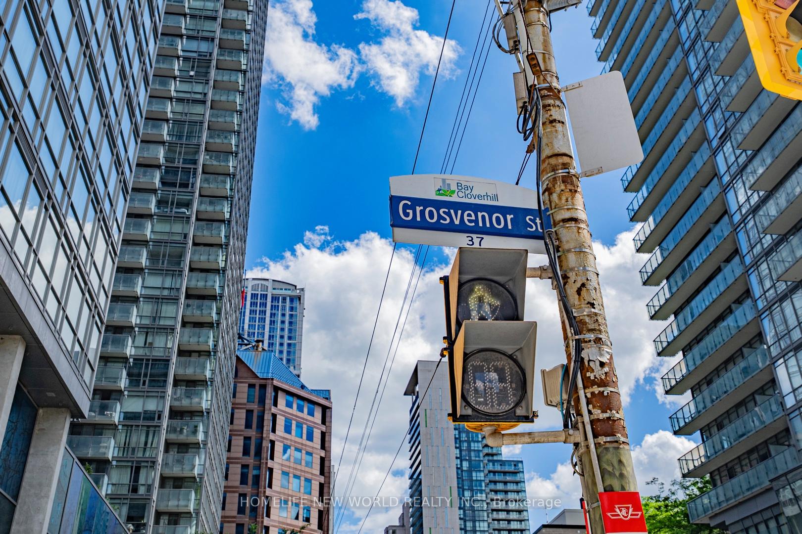 37 Grosvenor Street 607, Toronto, ON M4Y 3G5