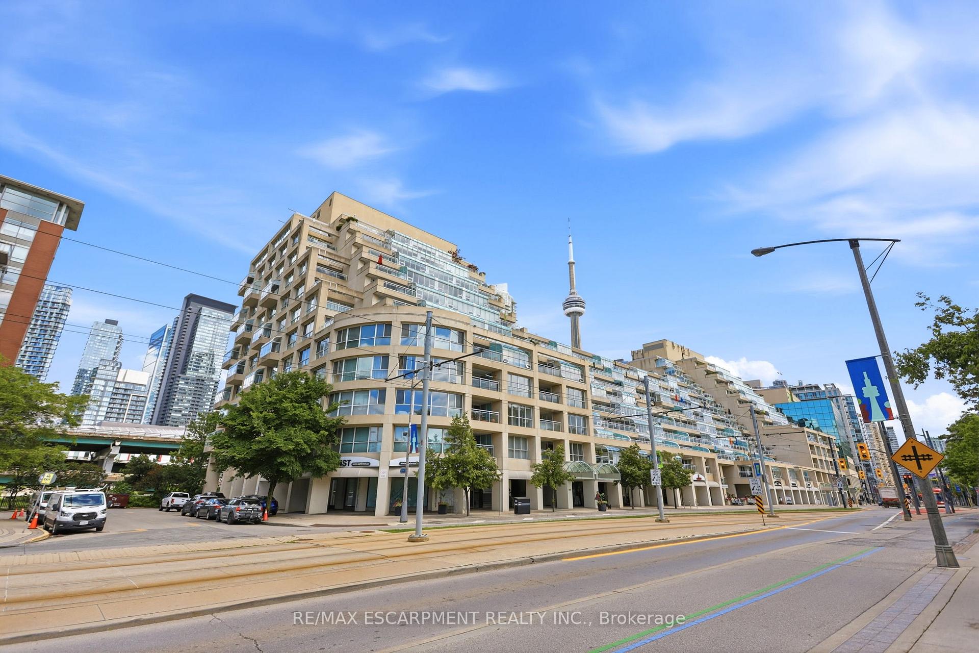 460 Queens Quay Way W 803E, Toronto, ON M5V 2Y5