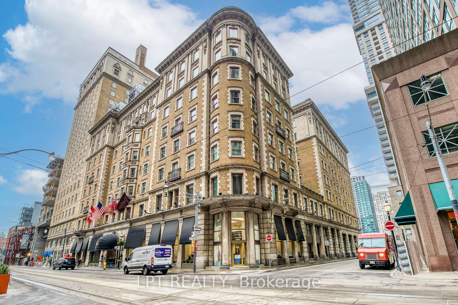 22 Leader Lane 533, Toronto, ON M5E 0B2