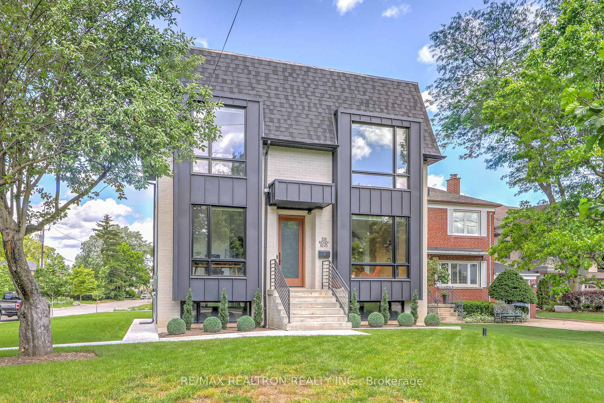 308 Ridley Boulevard, Toronto, ON M3H 1K9