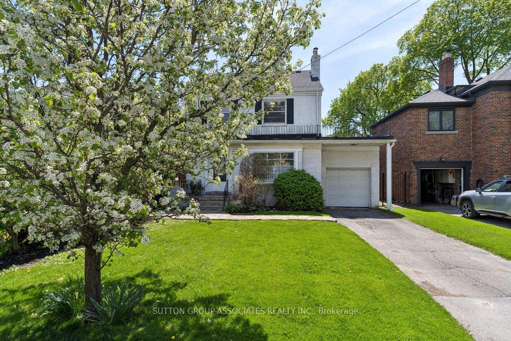 5 Delhi Avenue, Toronto, ON M5M 3B5