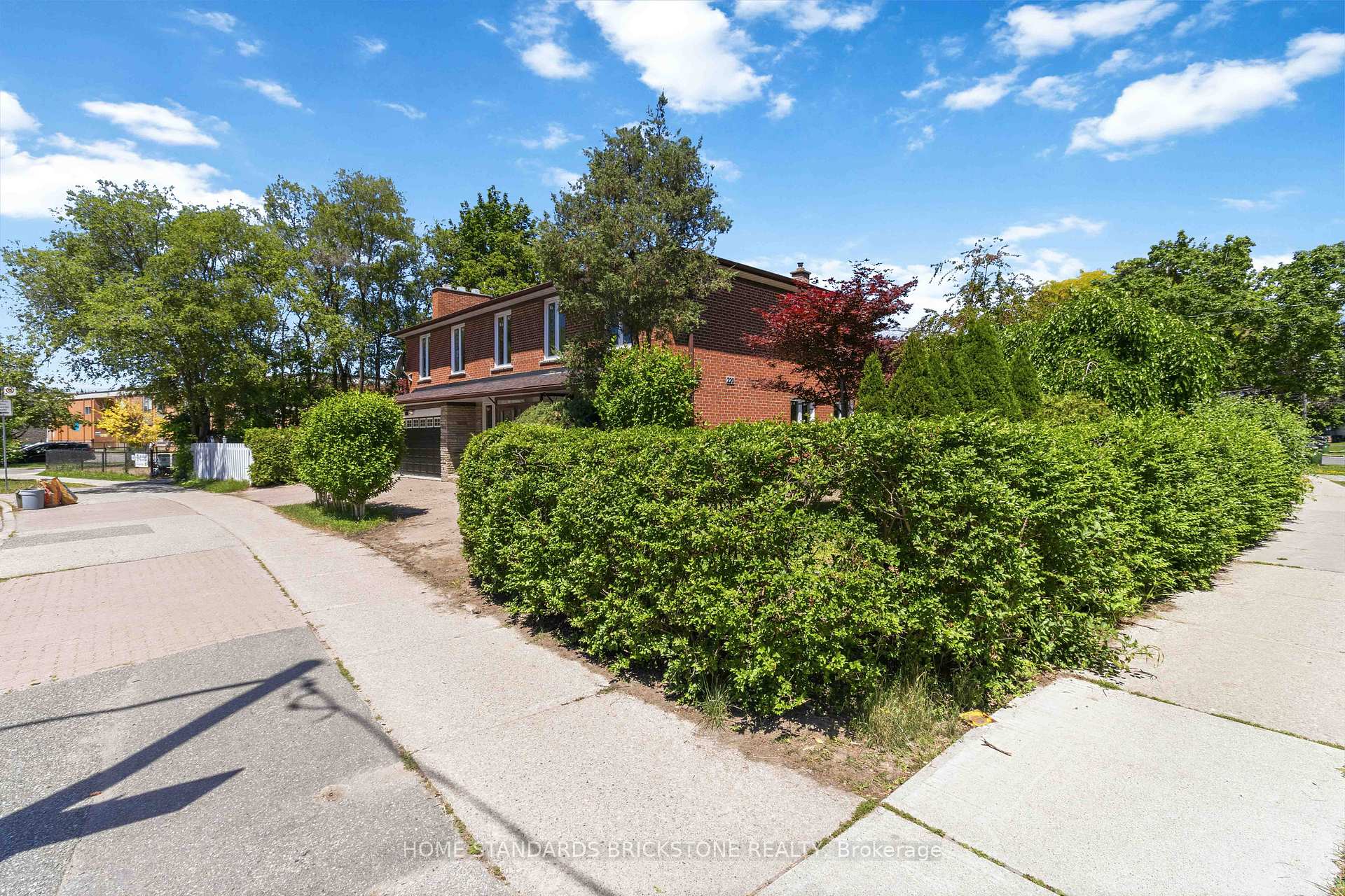 220 Torresdale Avenue, Toronto, ON M2R 3E8