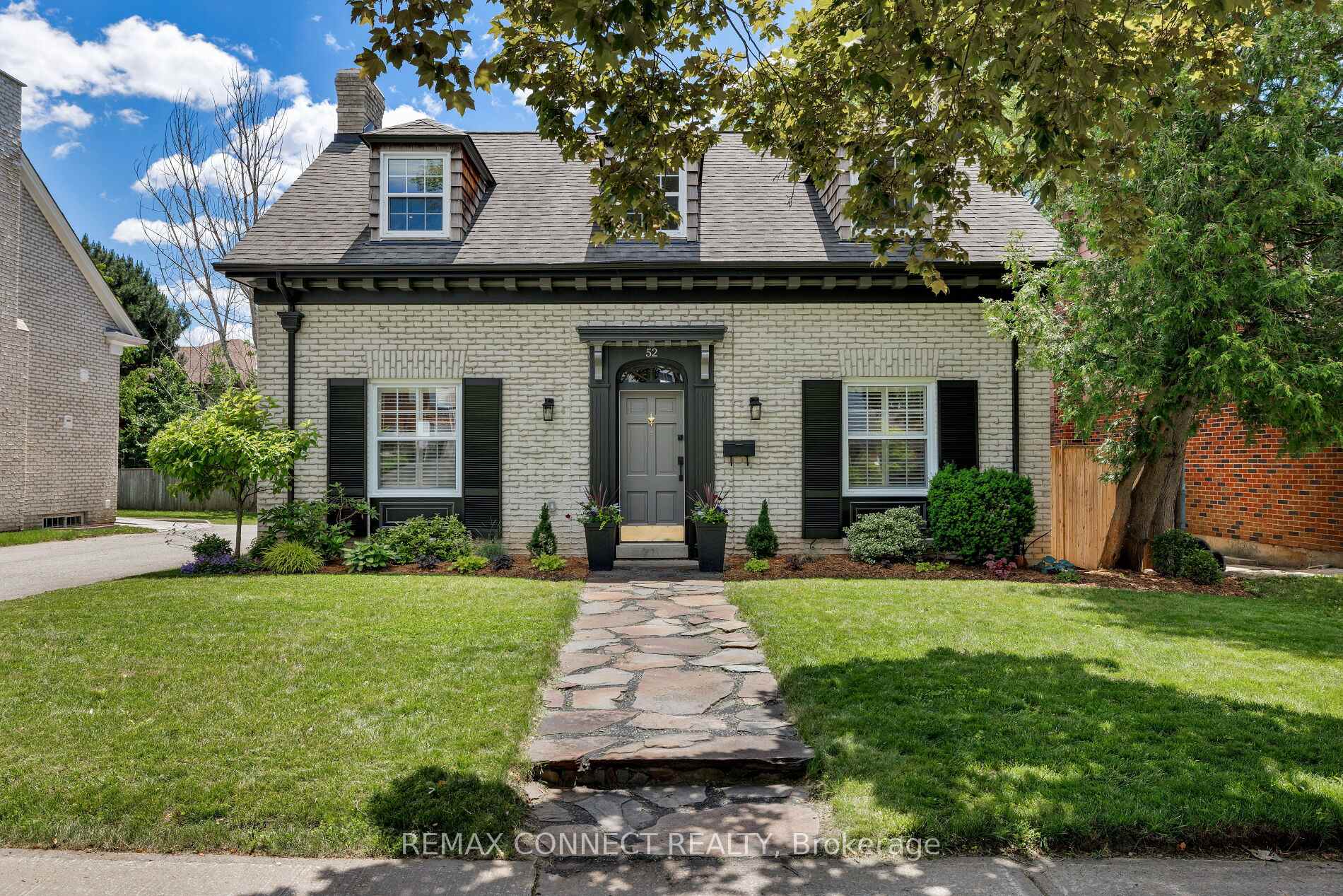 52 Angus Drive, Toronto, ON M2J 2X1