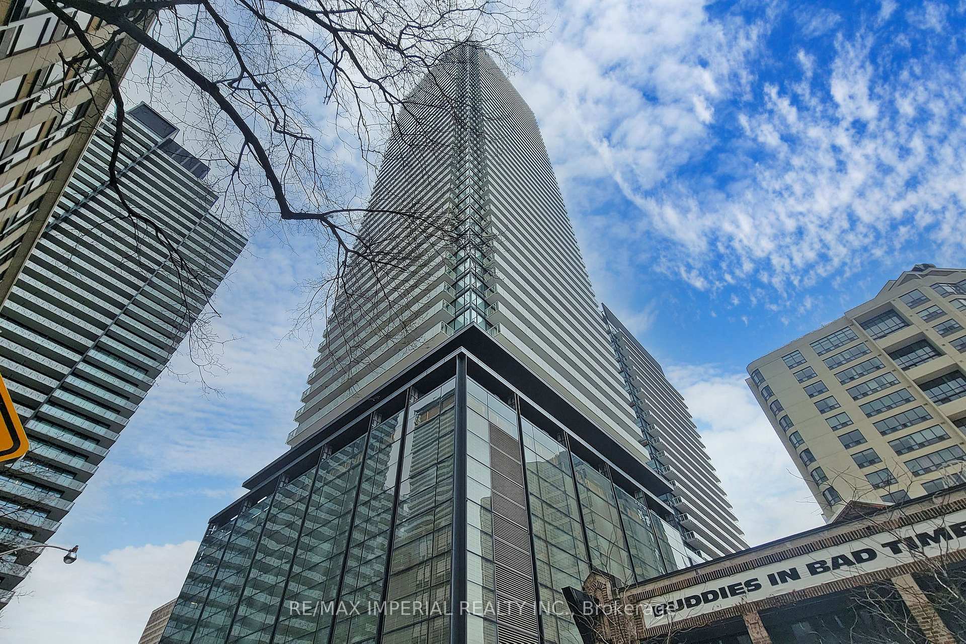 501 Yonge Street 2409, Toronto, ON M4Y 0G8
