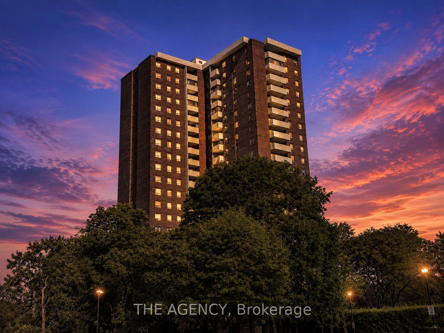 10 Muirhead Road 1210, Toronto, ON M2J 4P9