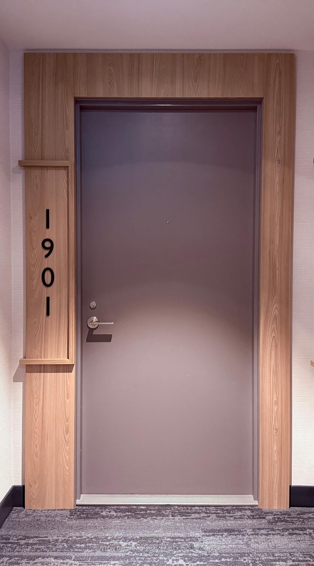 65 Mutual Street 1901, Toronto, ON M5B 0E5