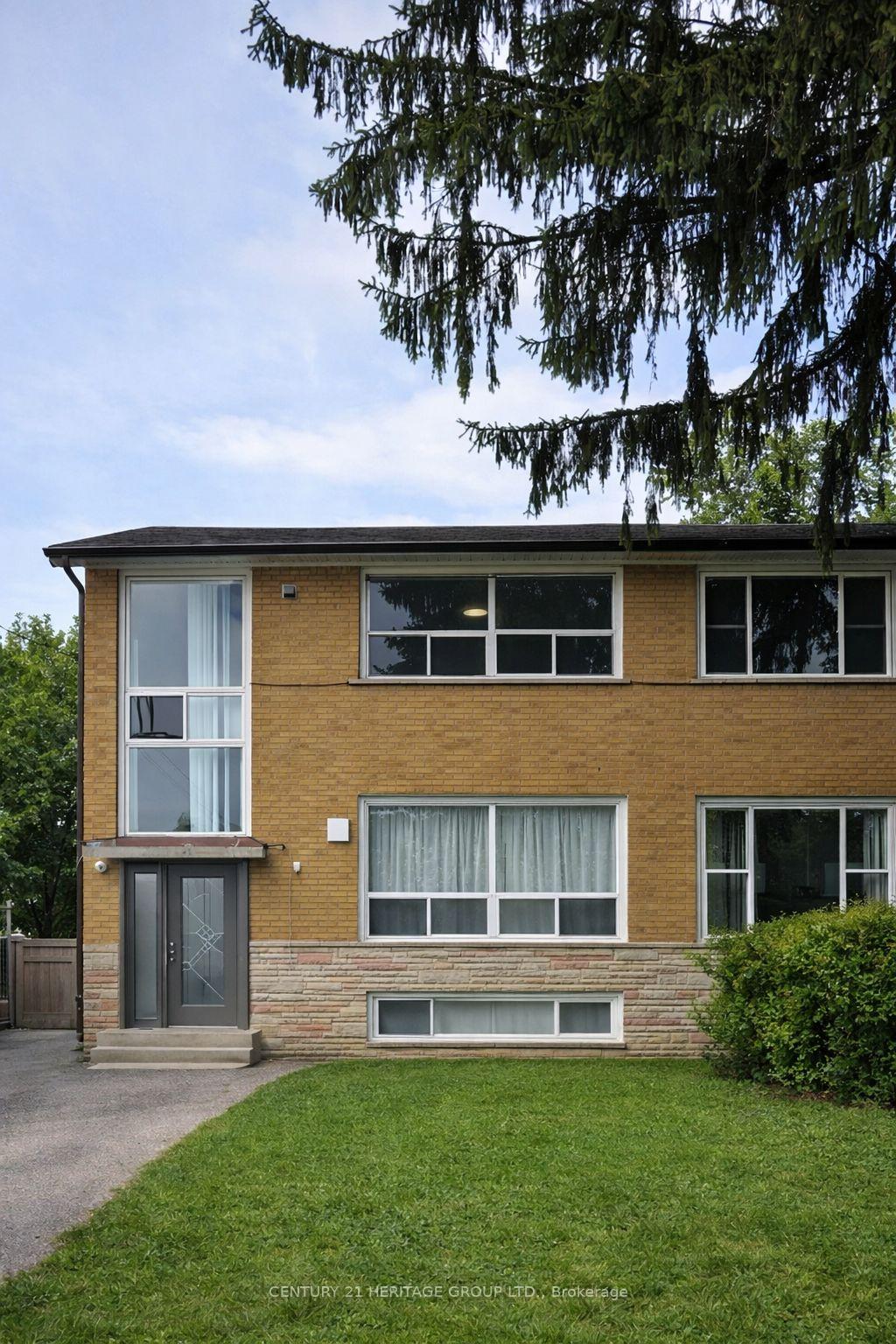 21 Garthdale Court, Toronto, ON M3H 5P7