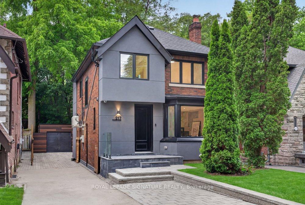 217 Chaplin Crescent, Toronto, ON M5P 1B1