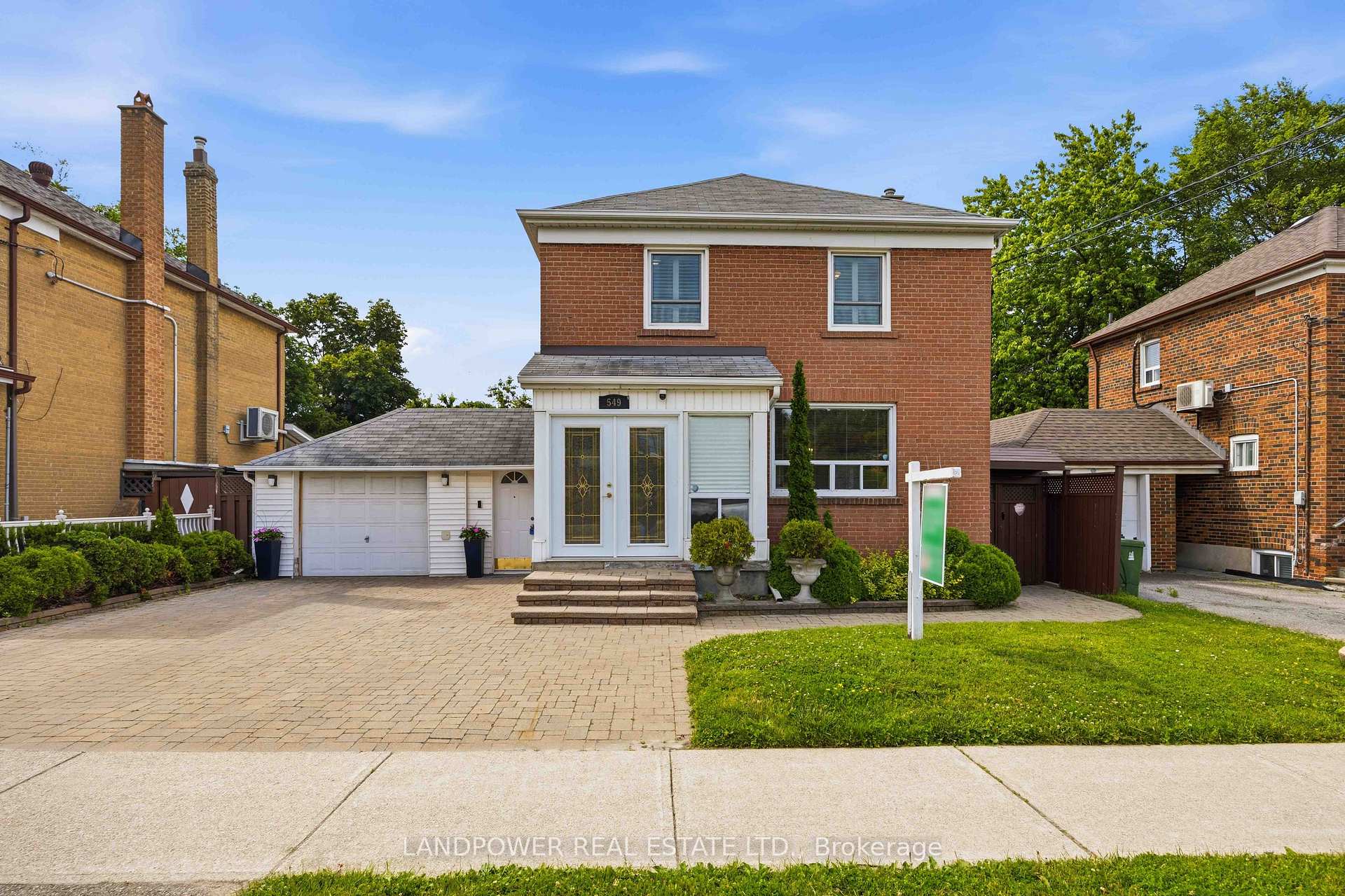 549 Lawrence Avenue W, Toronto, ON M6A 1A5