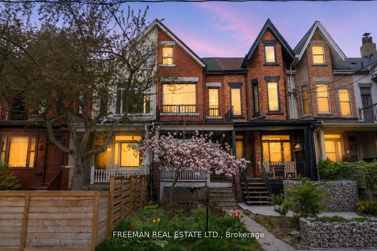116 Brunswick Avenue, Toronto, ON M5S 2M2