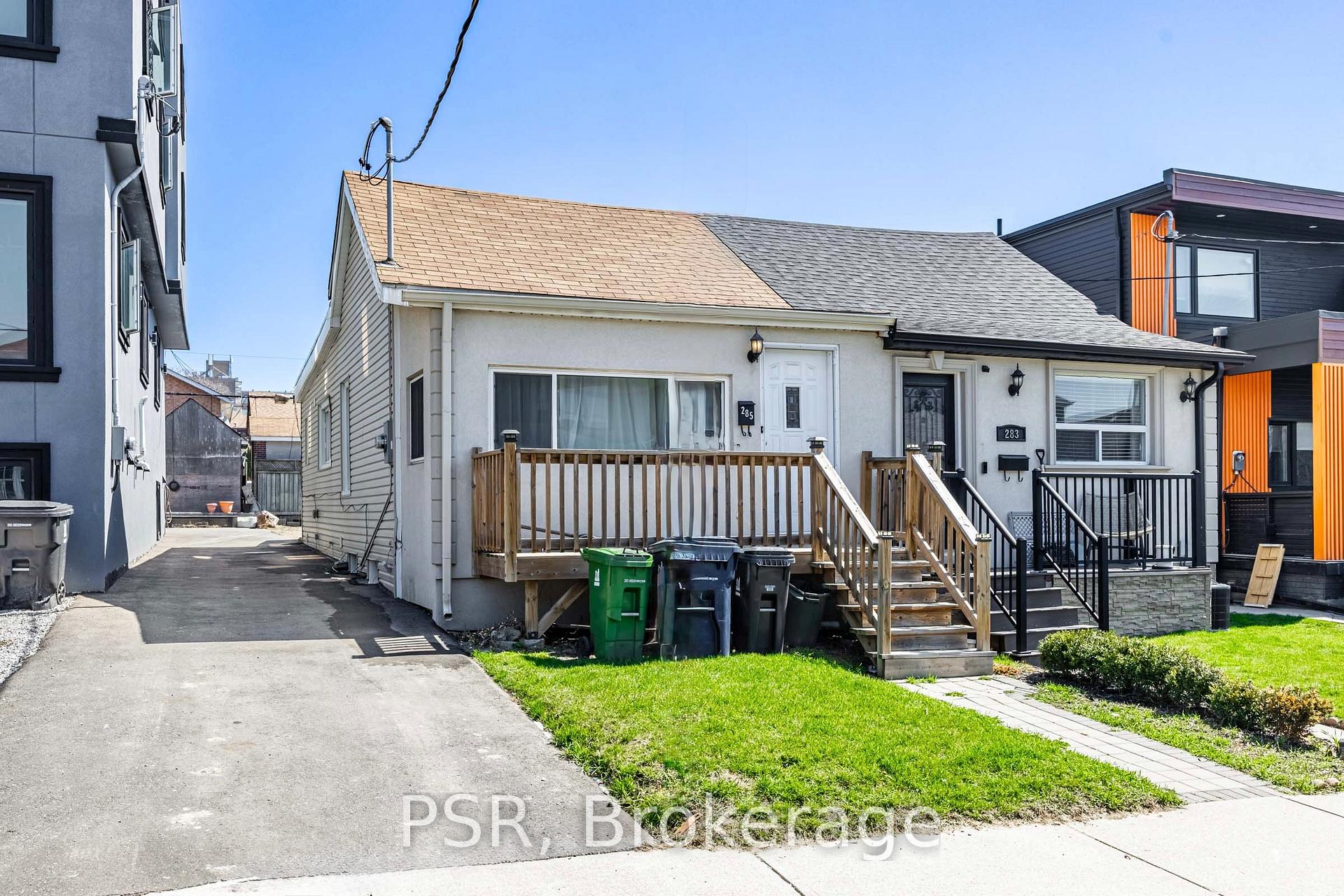 285 Robina Avenue, Toronto, ON M6C 3Y9