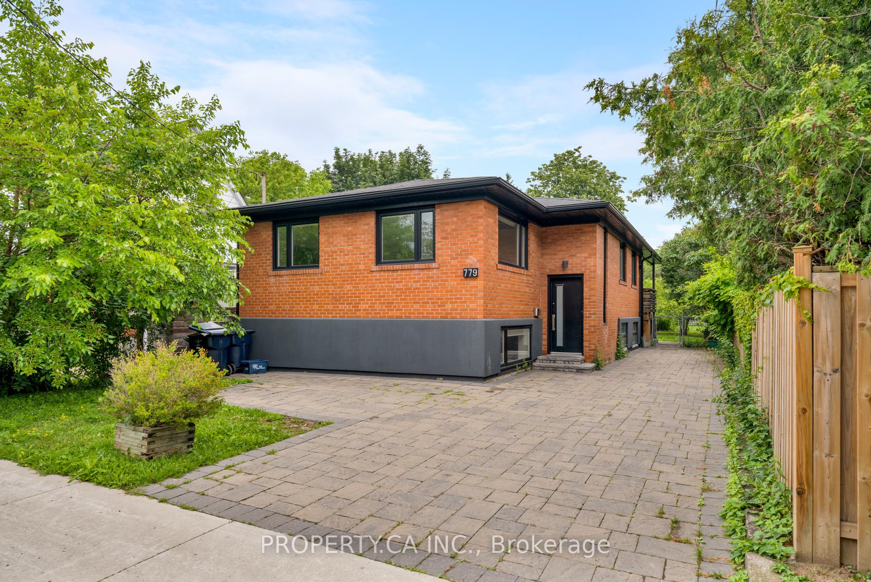 779 Willowdale Avenue, Toronto, ON M2N 5B5