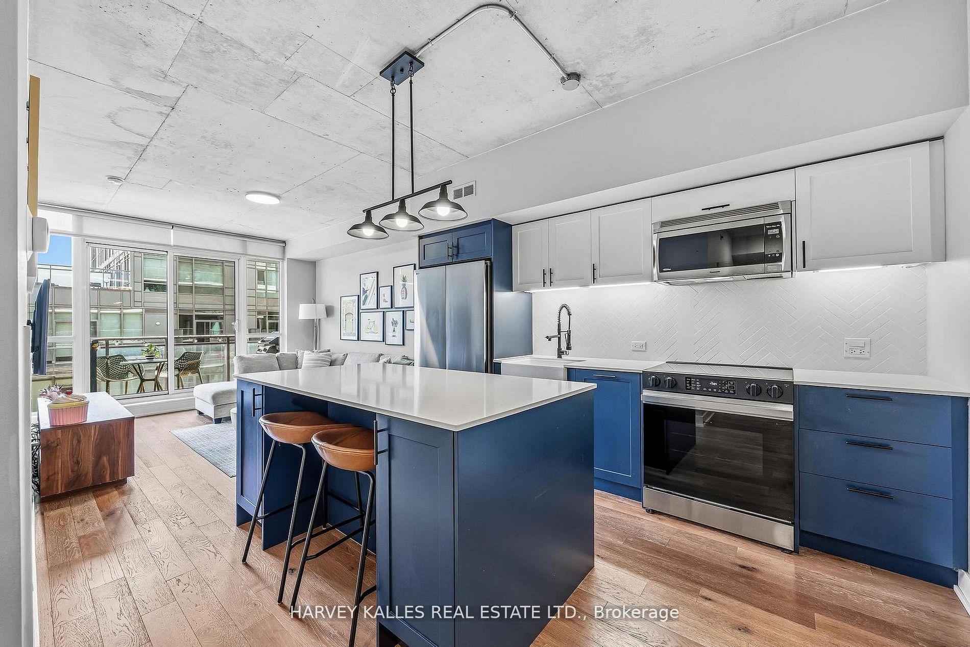 20 Minowan Miikan Lane 601, Toronto, ON M6J 0E5