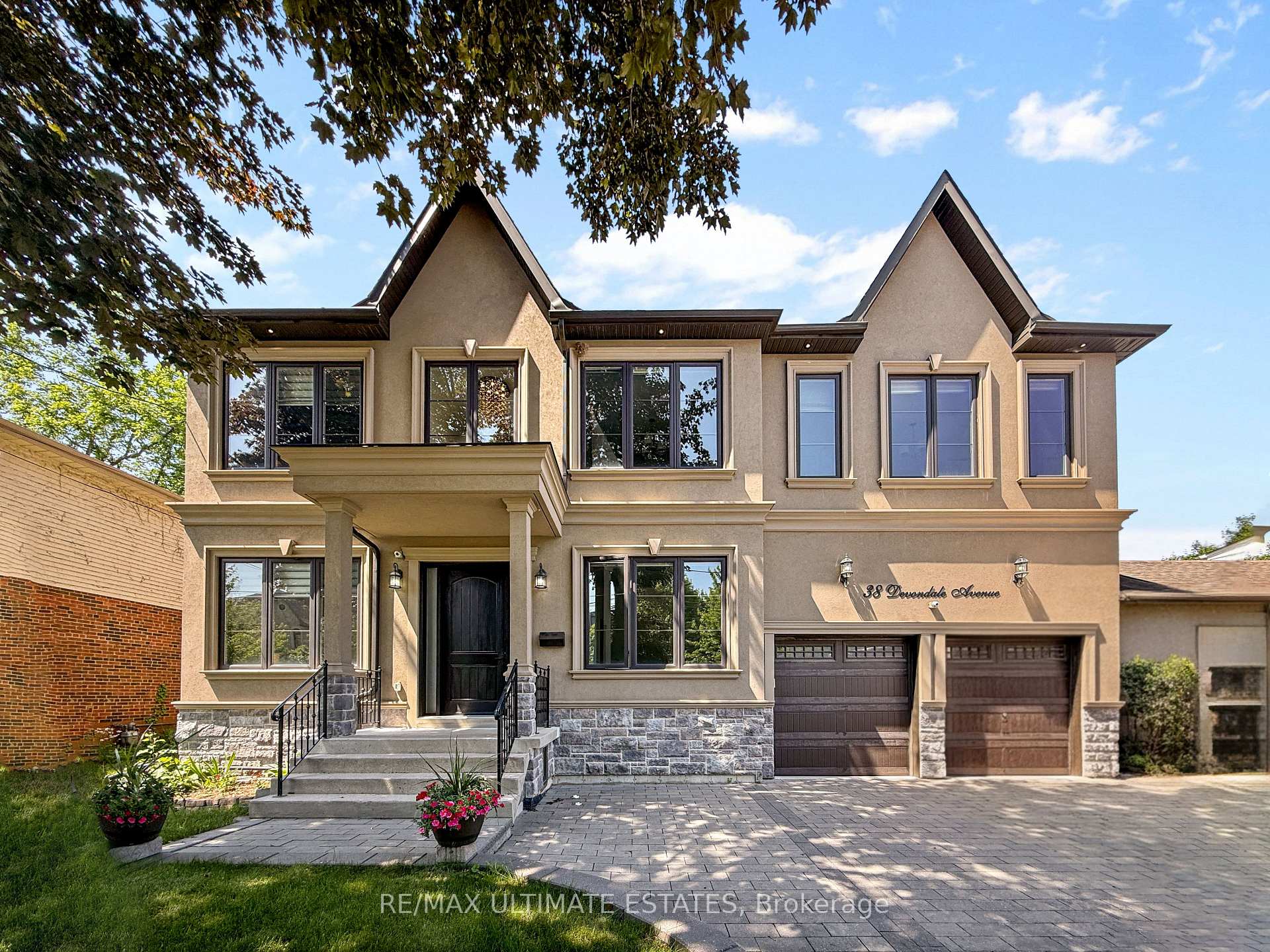 38 Devondale Avenue, Toronto, ON M2R 2E2