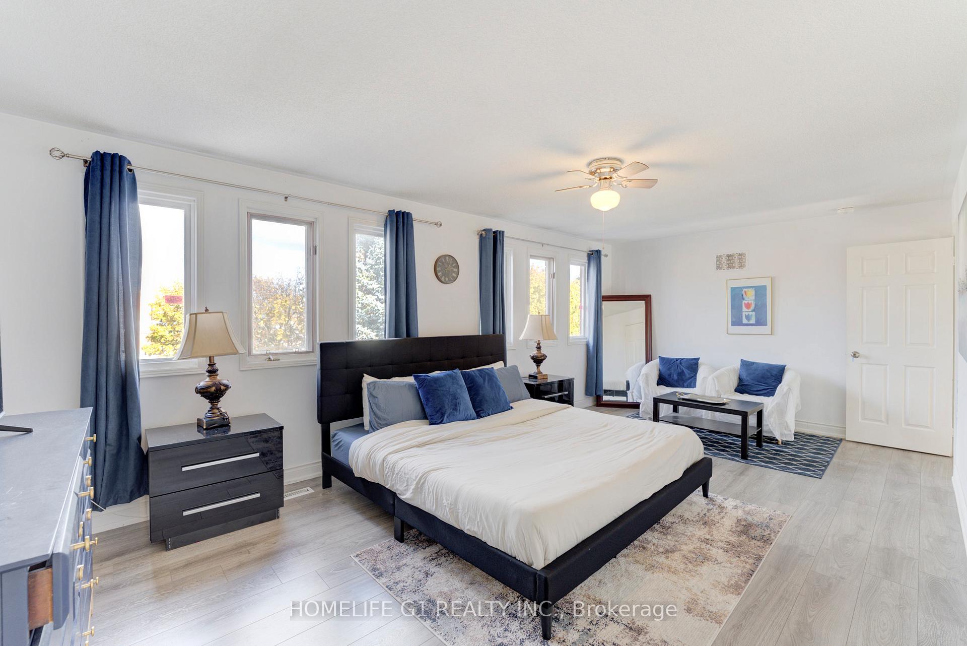 1695 Major Oaks Road, Pickering, ON L1X 1X2
