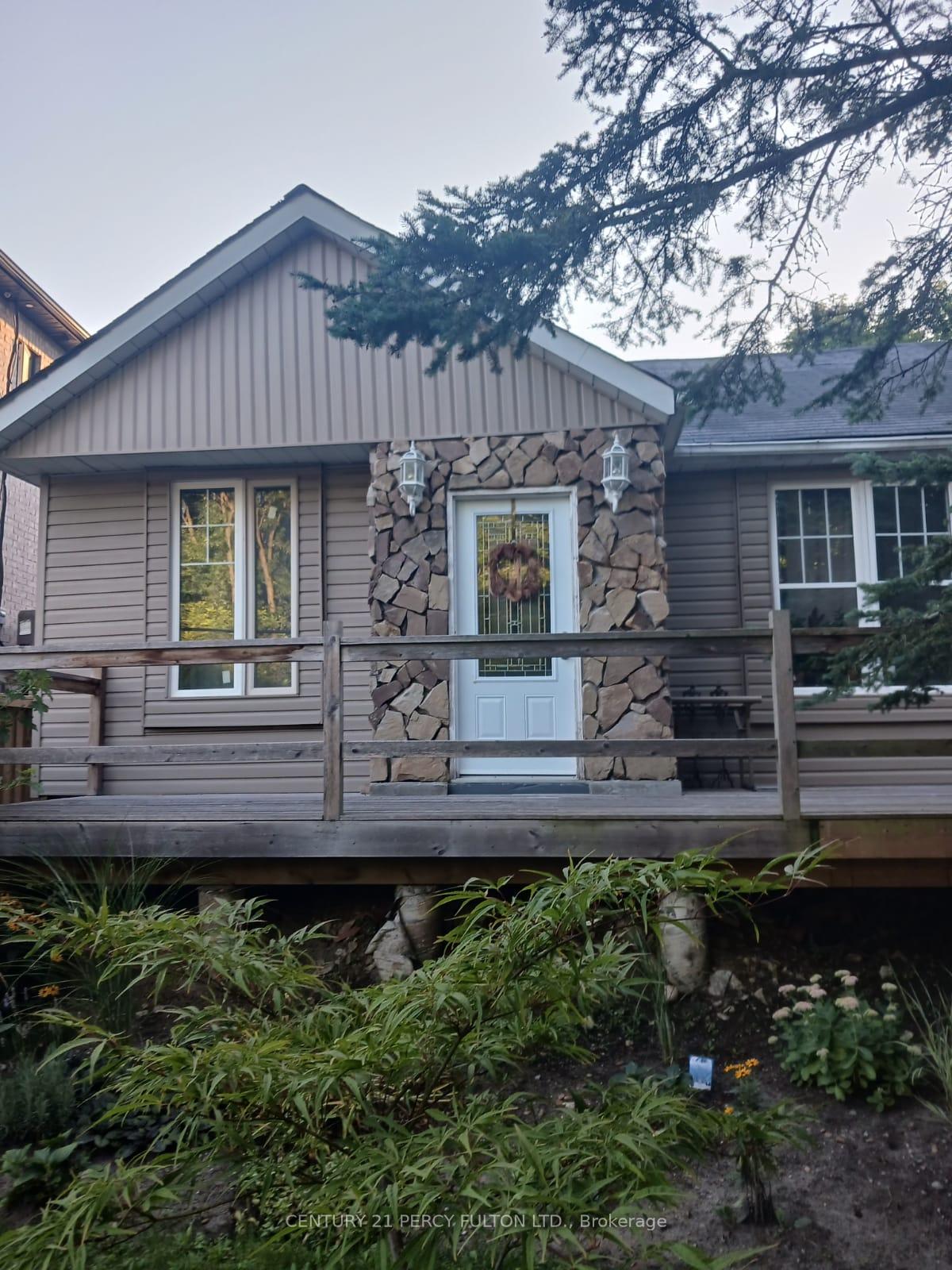 97 Zaph Avenue, Toronto, ON M1C 1M9