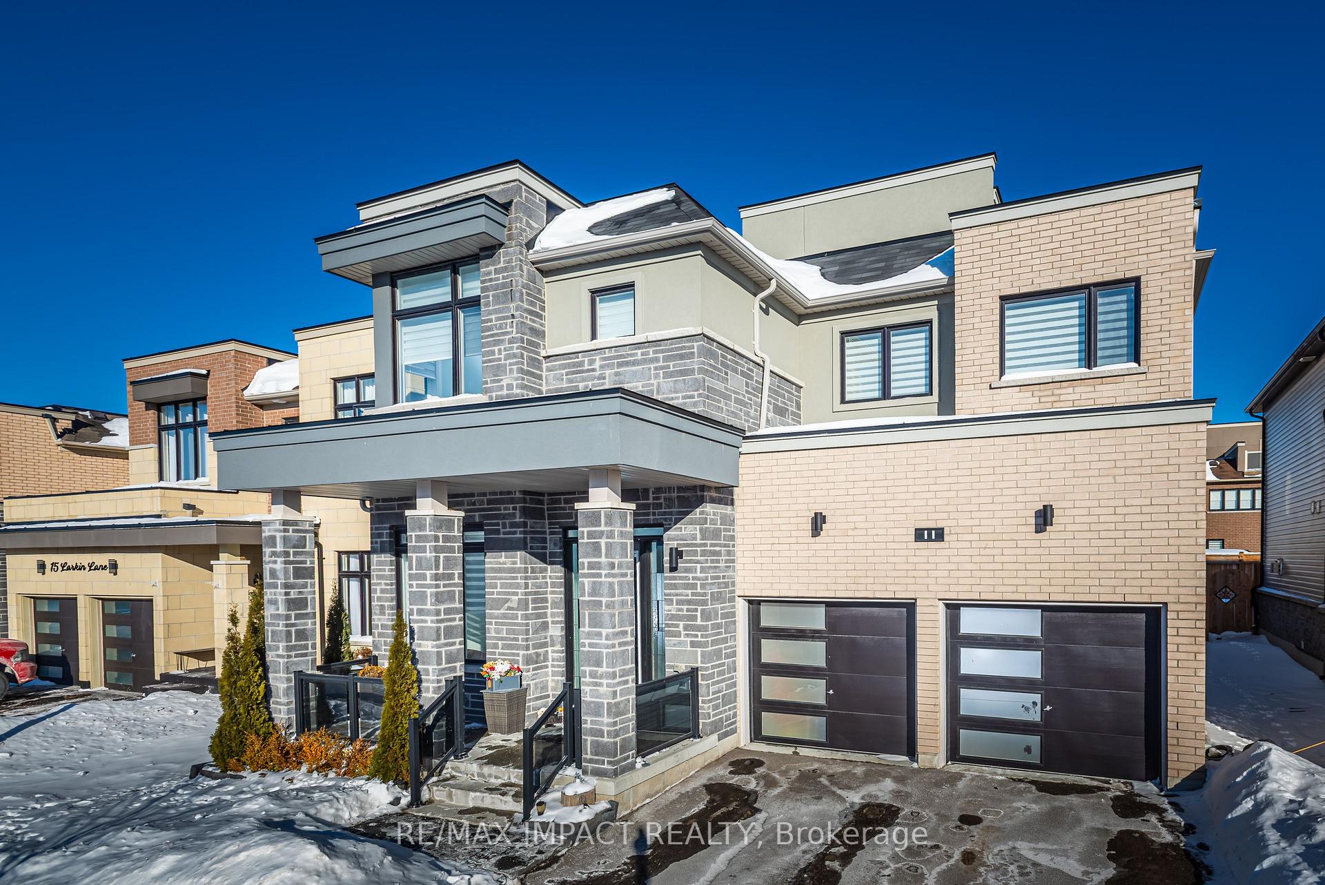 11 Larkin Lane, Clarington, ON L1C 4A7