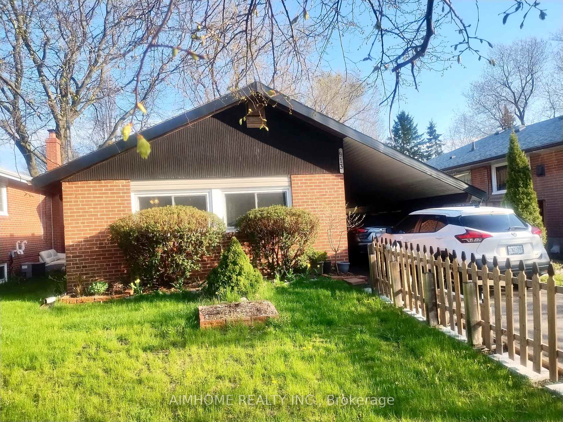 913 Brimorton Drive, Toronto, ON M1G 2T8