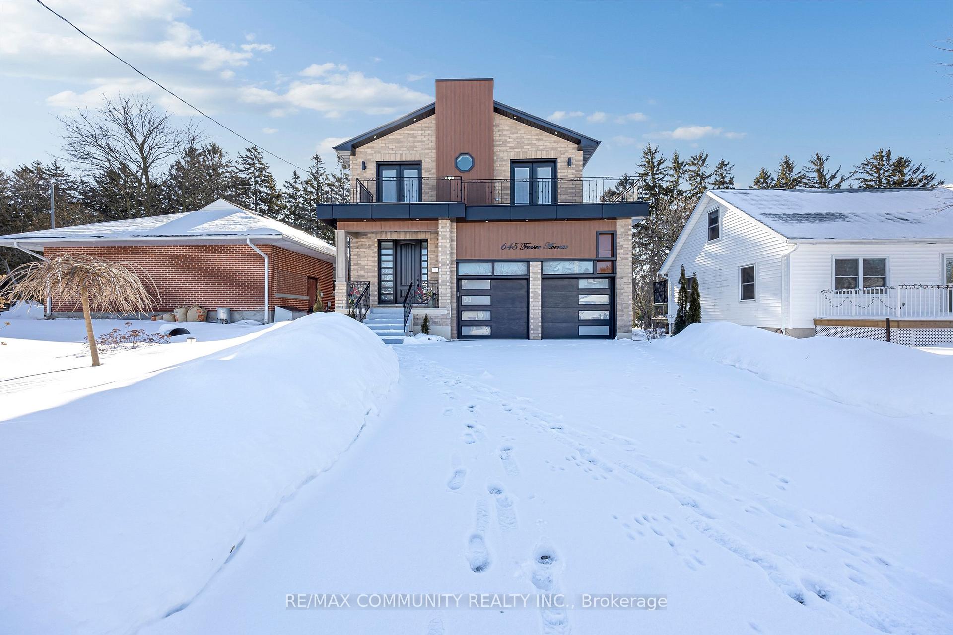 645 Fraser Avenue, Oshawa, ON L1J 6R8