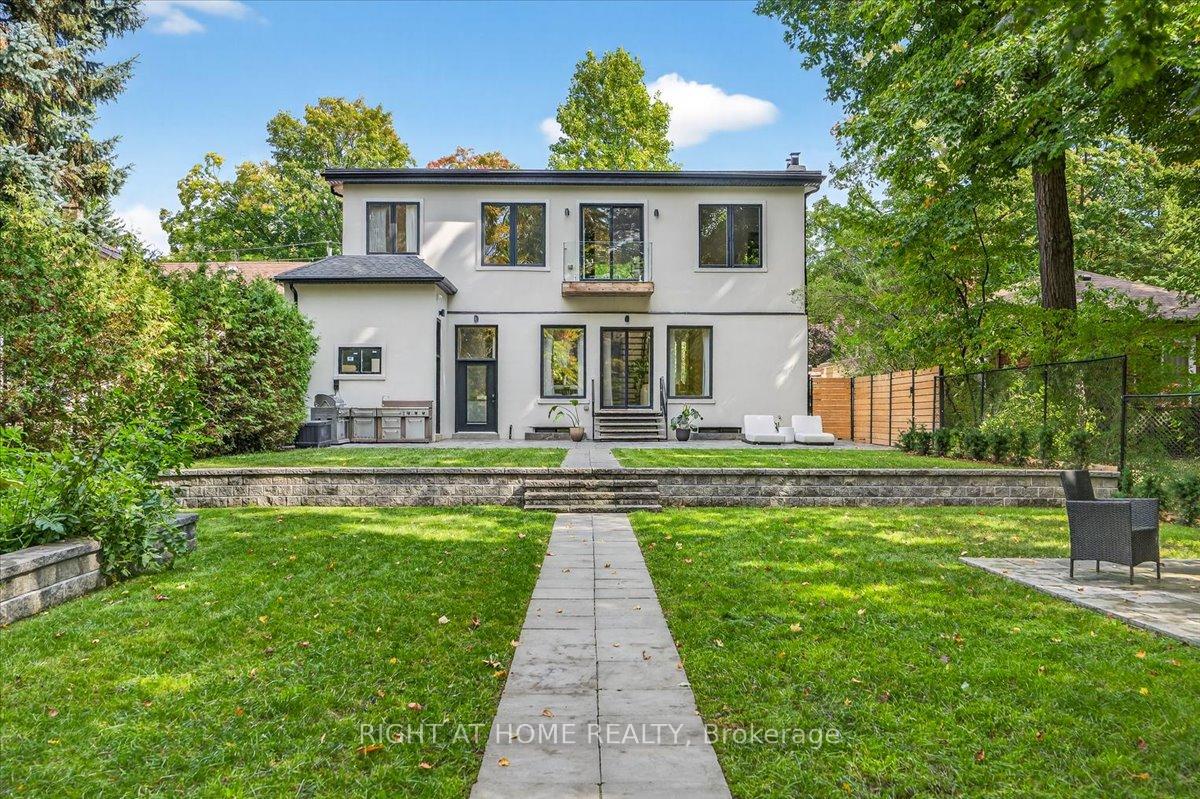 64 Larwood Boulevard, Toronto, ON M1M 2M5