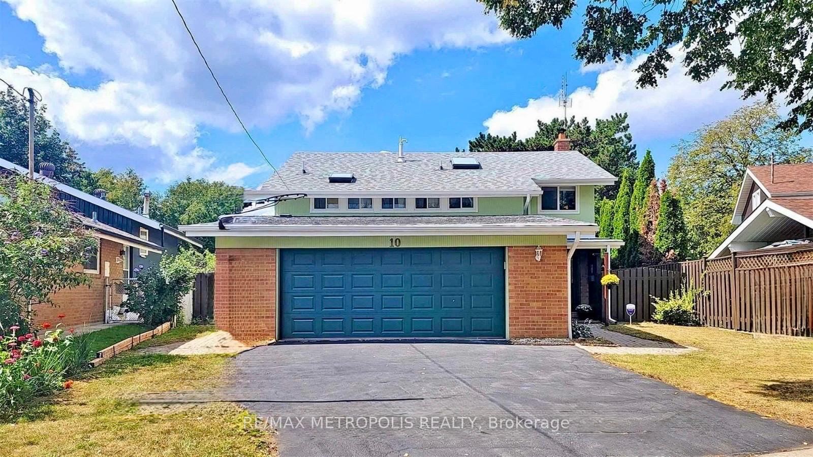 10 Arlene Crescent, Toronto, ON M1P 3L9