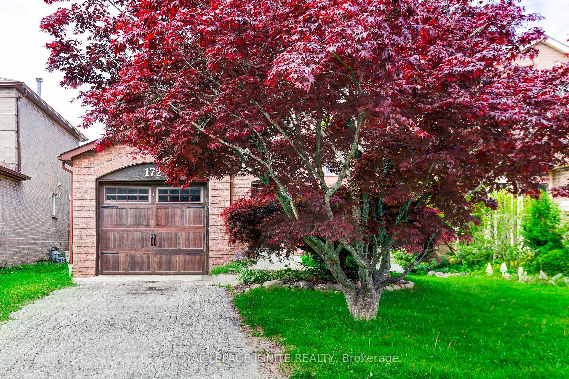 172 Radford Drive, Ajax, ON L1T 2C2