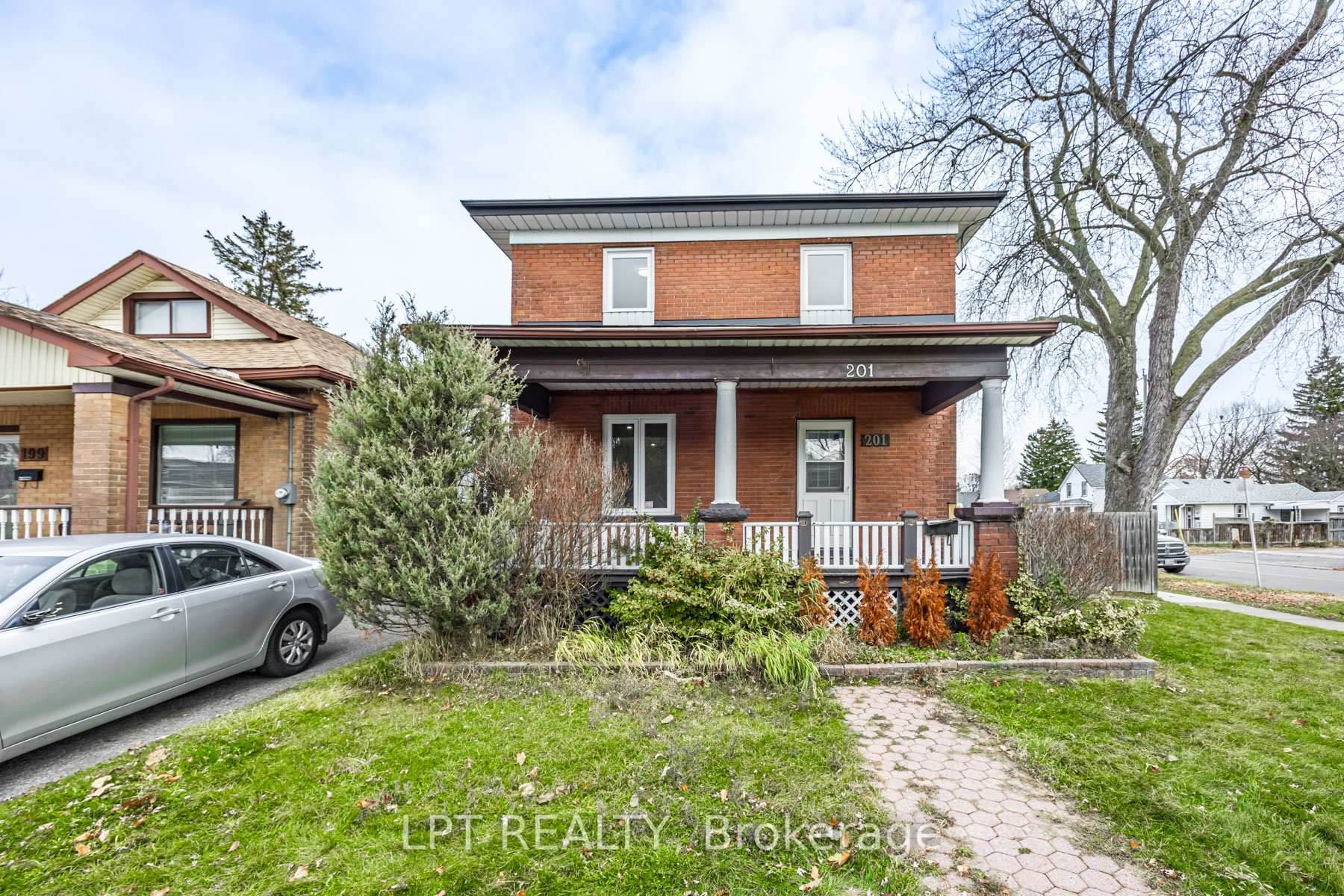 201 Ritson Road S, Oshawa, ON L1H 5H6