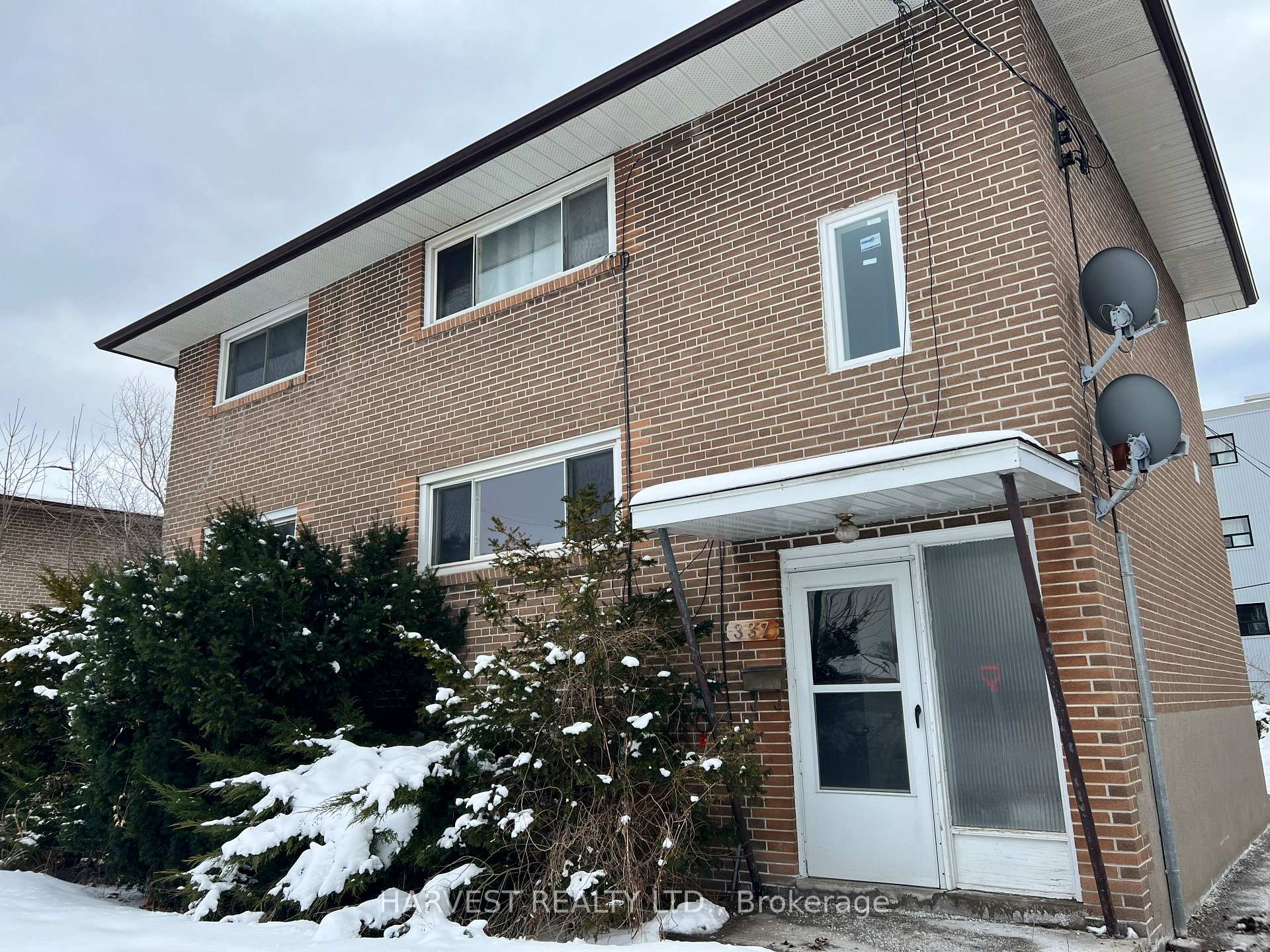 337 Frontenac Avenue, Oshawa, ON L1J 2A7