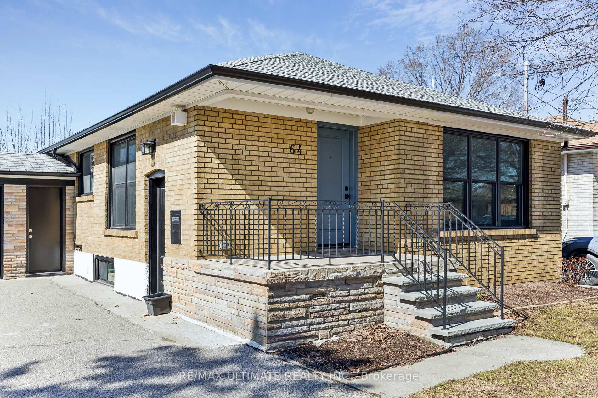 64 Hart Avenue, Toronto, ON M1K 3H4