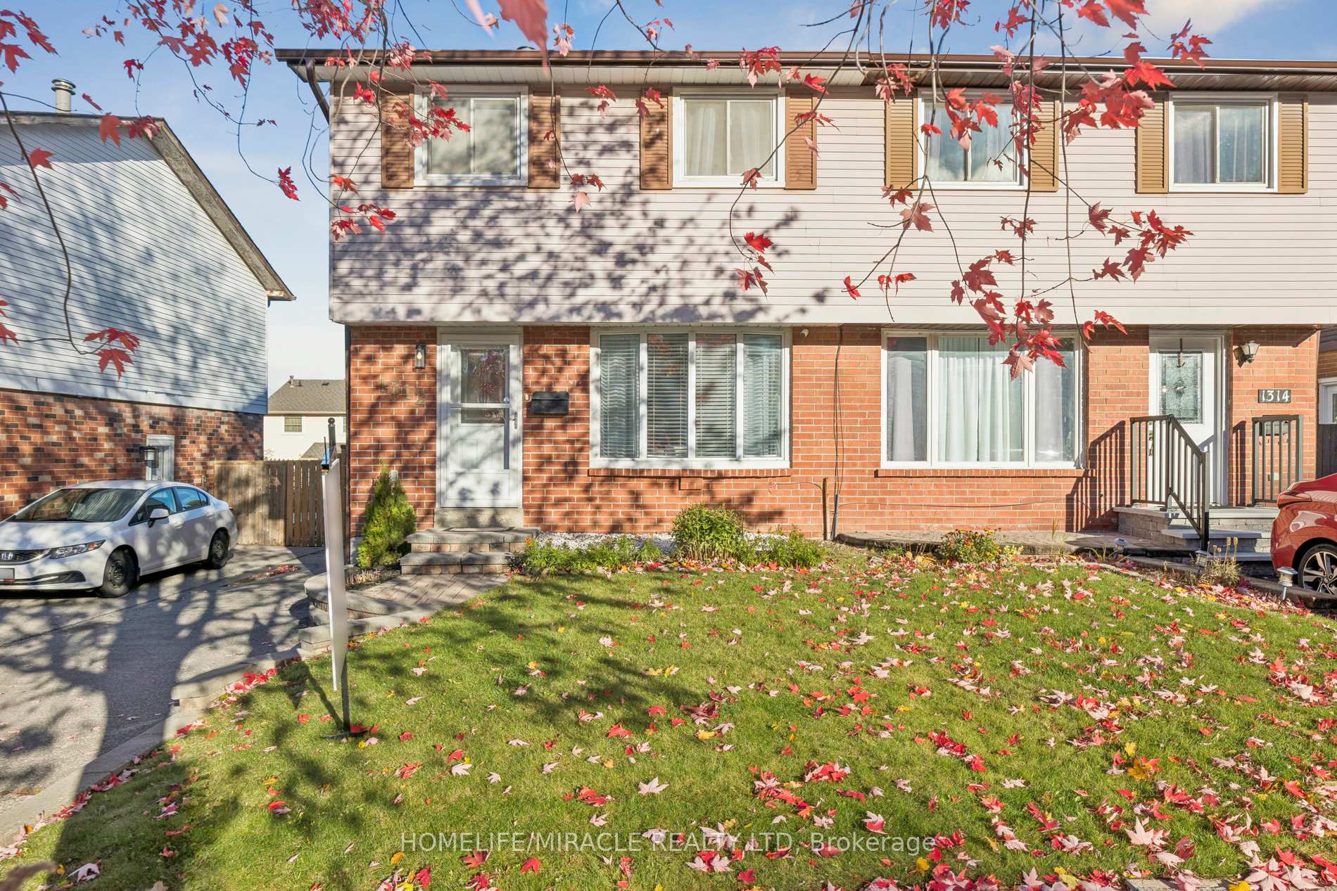 1312 Cherrydown Drive, Oshawa, ON L1H 8C8