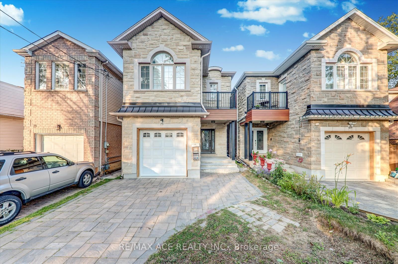 71 Lillington Avenue, Toronto, ON M1N 3K6