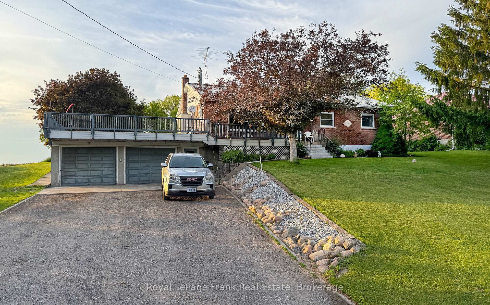 3778 Highway 2 Road, Clarington, ON L1B 0P4