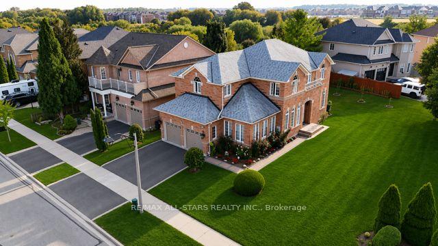 75 Gloria Crescent, Whitby, ON L1P 1V3