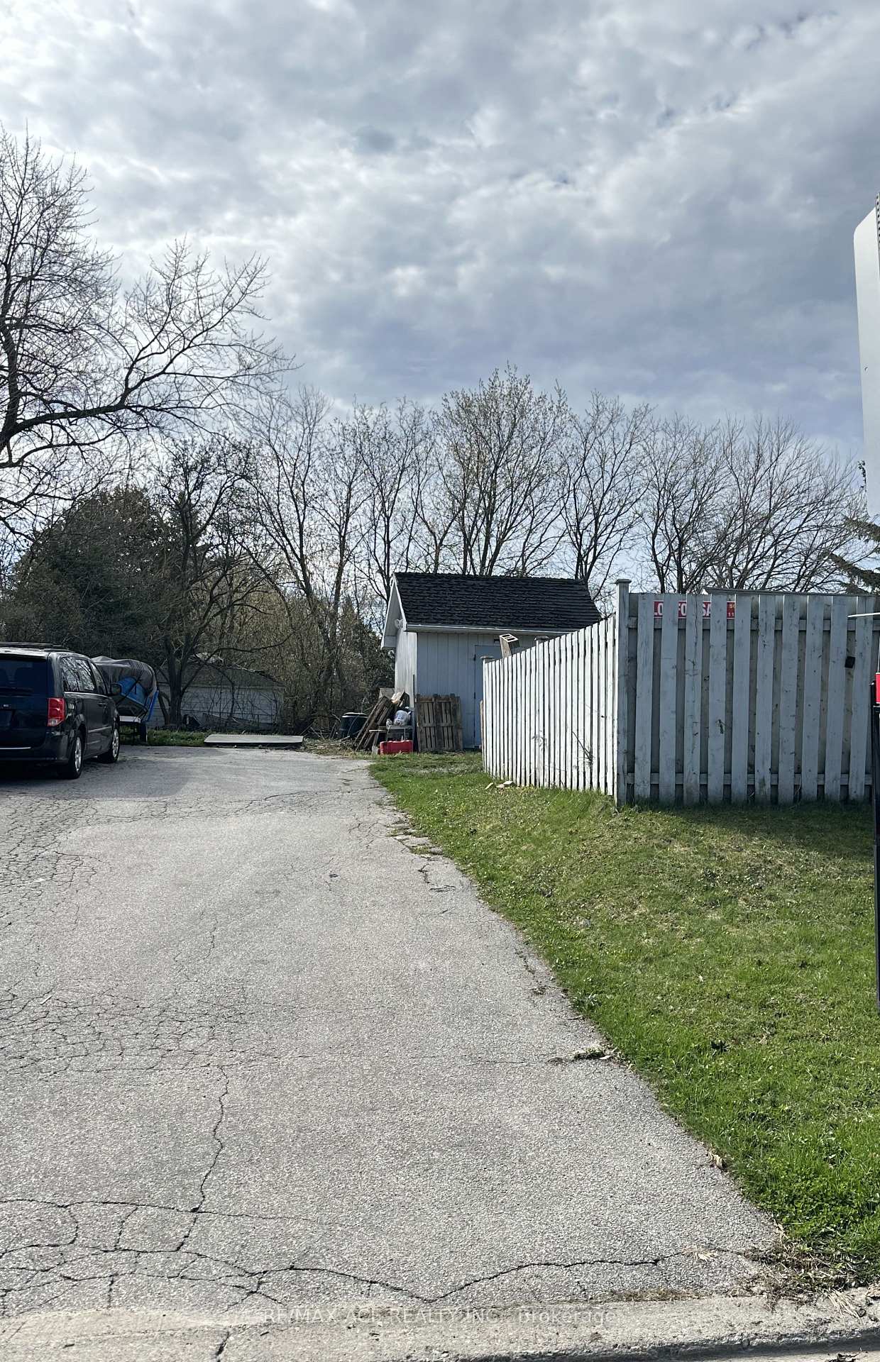1 Martindale Road, Toronto, ON M1M 2B6