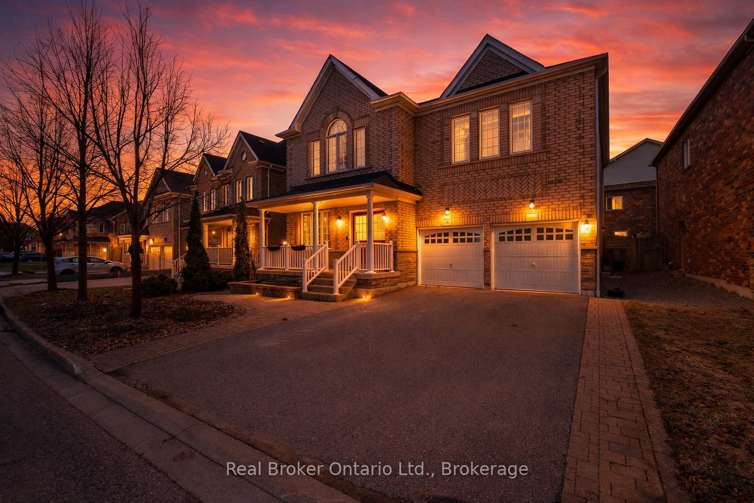 6 Wilsongary Circle, Ajax, ON L1T 0G7