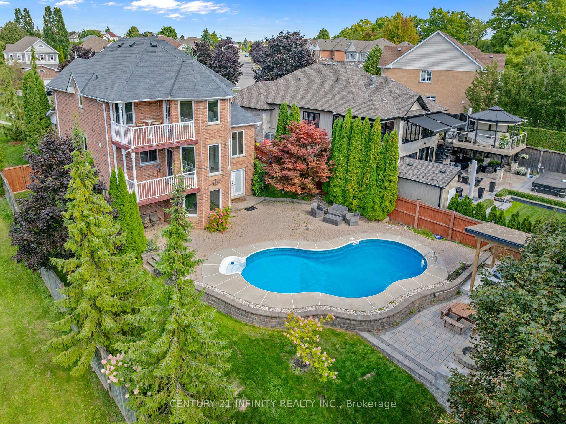 973 Mountview Court, Oshawa, ON L1K 2M1
