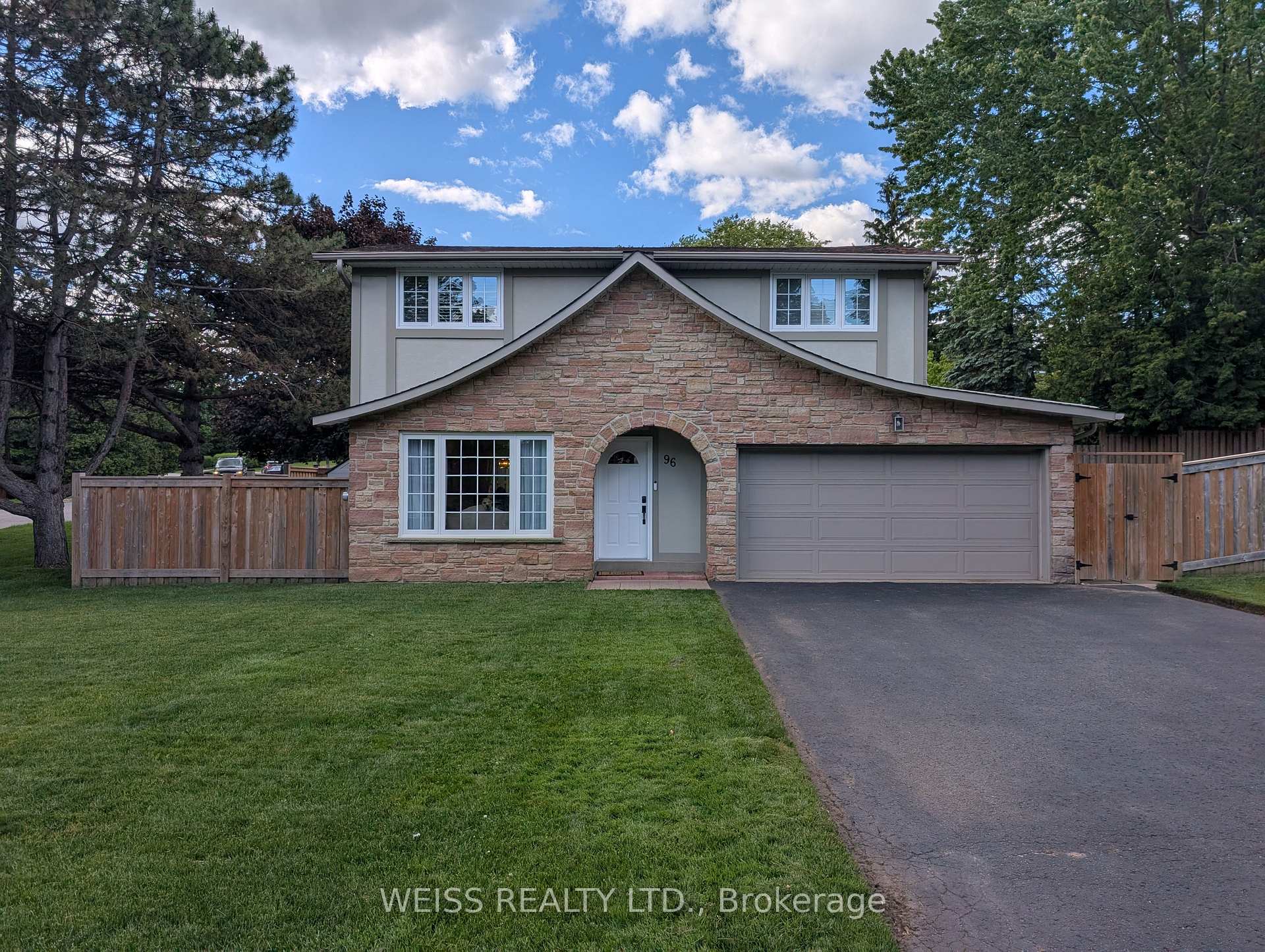 96 Tudor Glen Crescent, Toronto, ON M1C 2S4