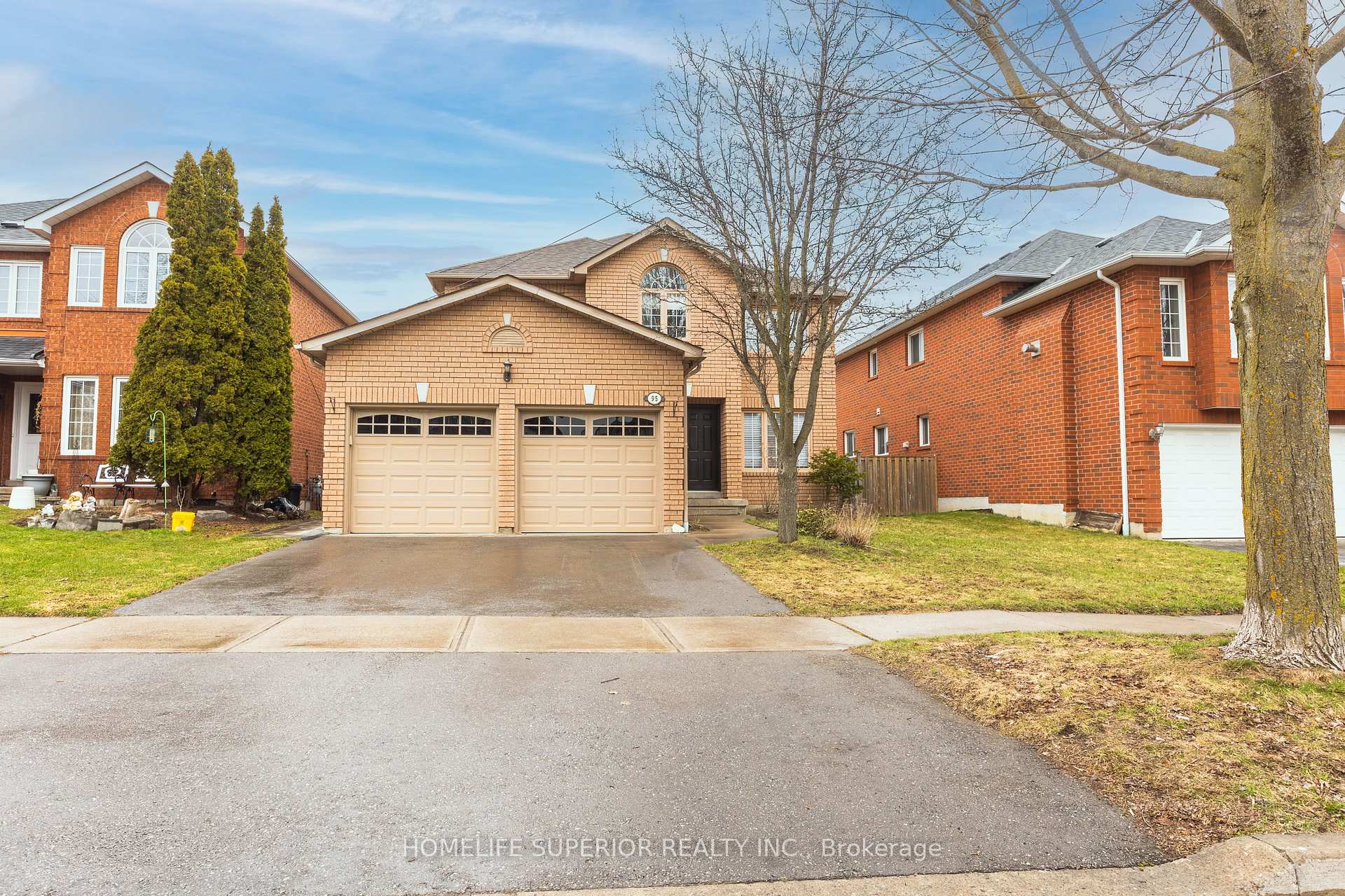 95 Clune Place, Whitby, ON L1R 2C6