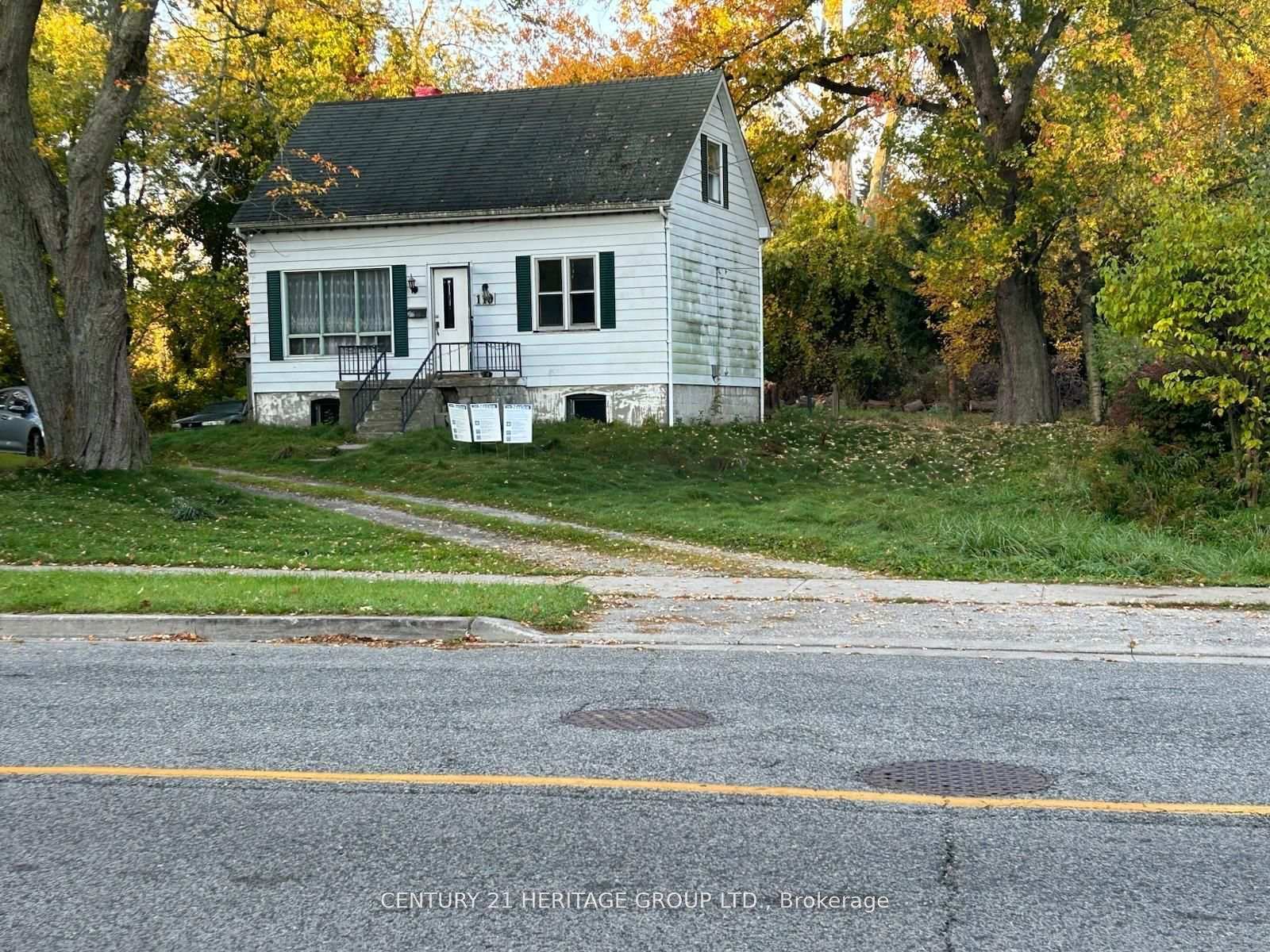 110 Manse Road, Toronto, ON M1E 3V1