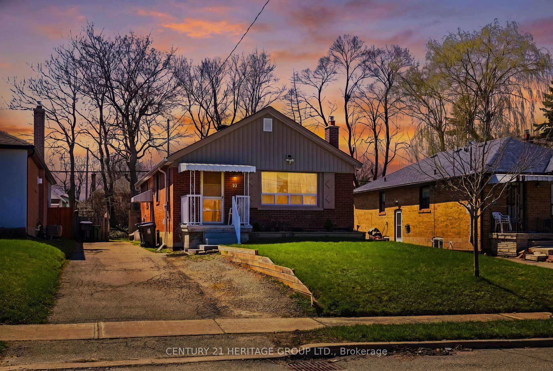 10 Garthwood Drive, Toronto, ON M1K 2J5