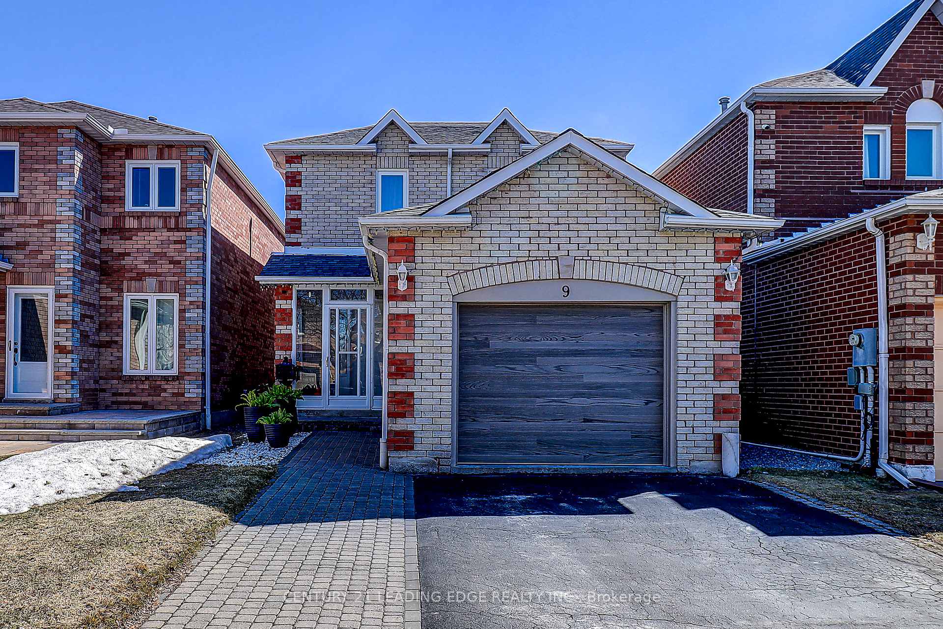 9 Card Street, Ajax, ON L1T 3V1
