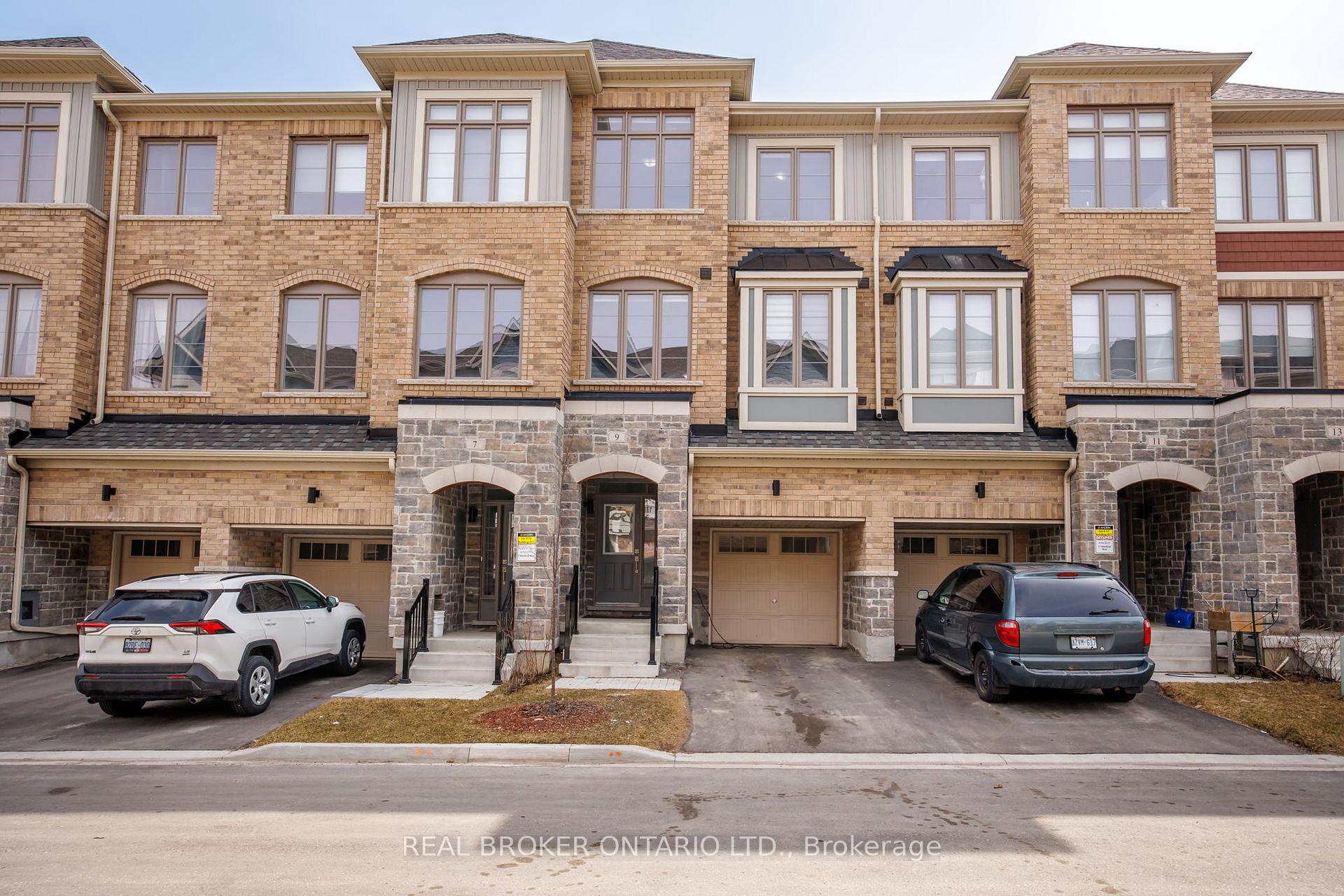 9 Nautical Way, Whitby, ON L1N 0N2