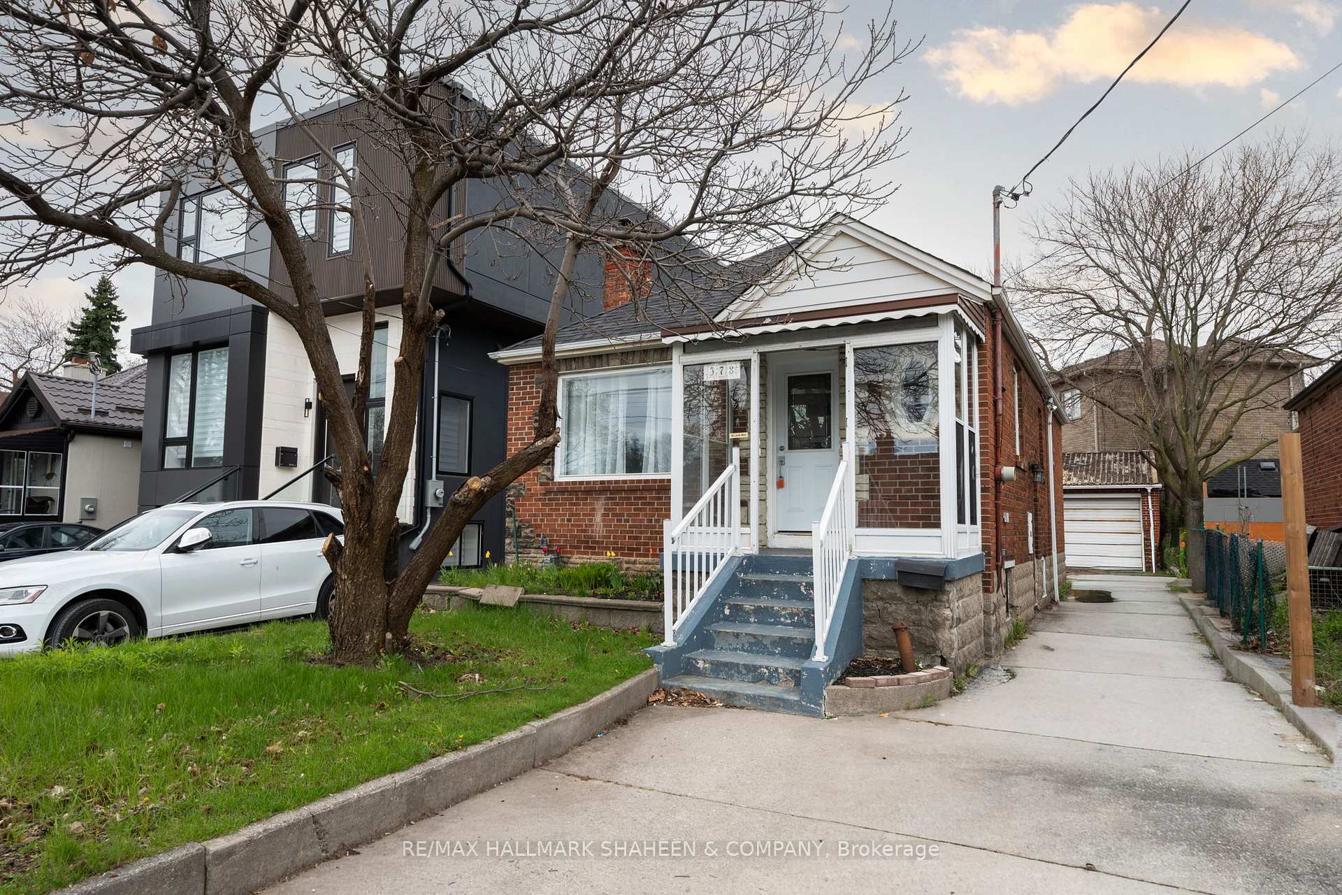 378 O'Connor Drive, Toronto, ON M4J 2V7