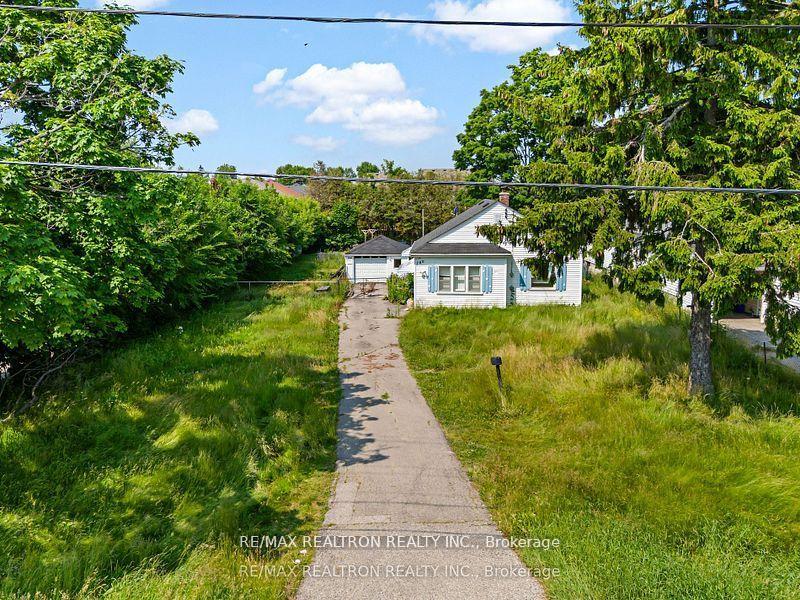 780 Liverpool Road, Pickering, ON L1W 1S1
