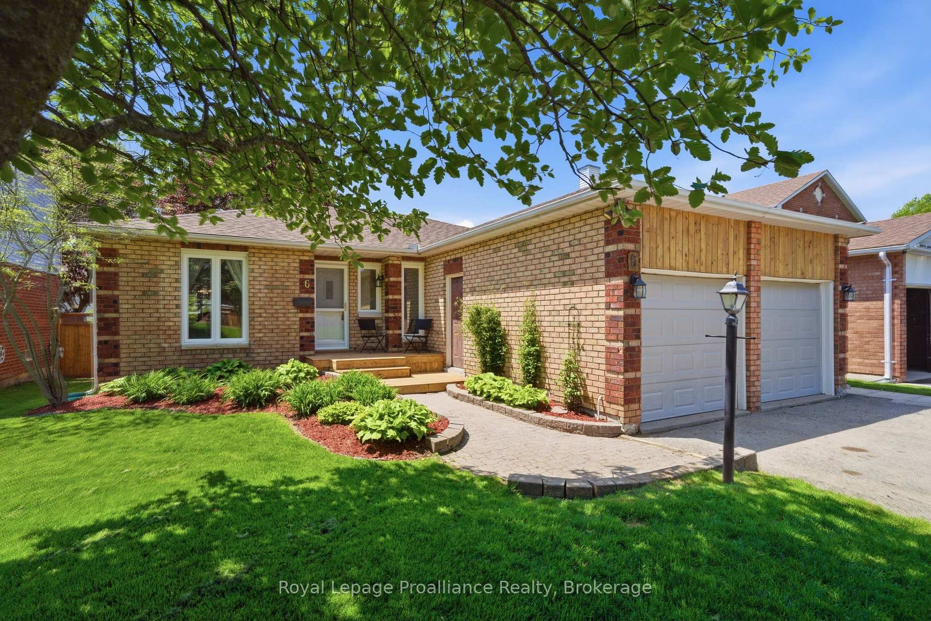 6 Doncaster Crescent, Clarington, ON L1B 1E8