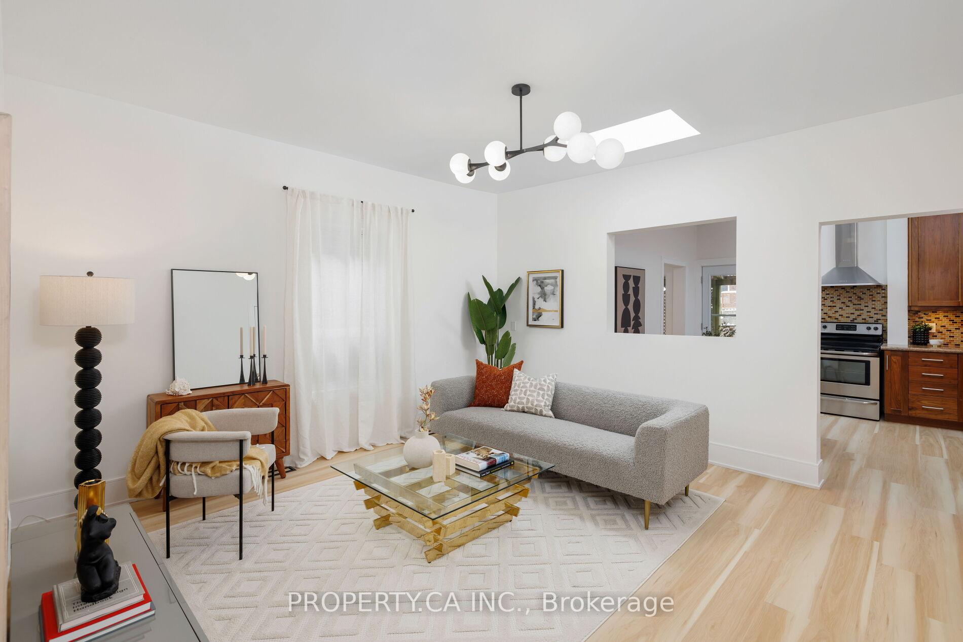 332 Woodfield Road, Toronto E01, ON M4L 2X1
