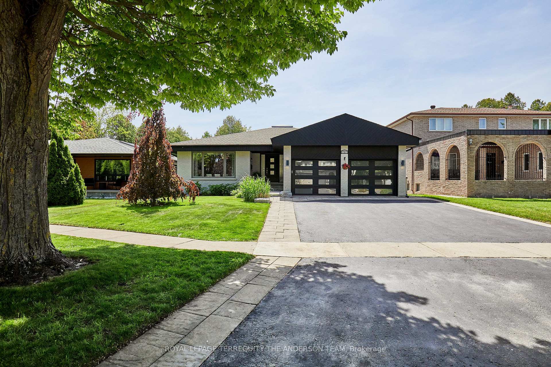 727 Barbados Street, Oshawa, ON L1J 7E7